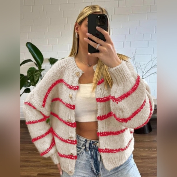 Beautiful Cardigan - Picture 2 of 6